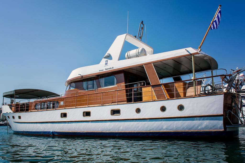 Luxury Yachthotel Amanda Psarou Bilik gambar